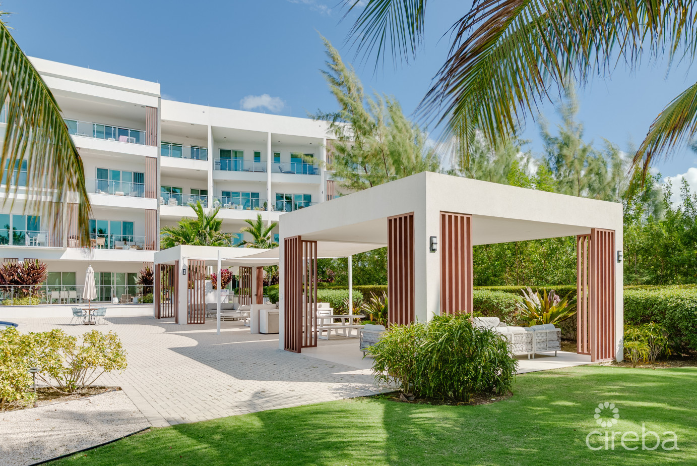 Aura #303 - Oceanfront 2 Bed Plus Den Townhouse Residence