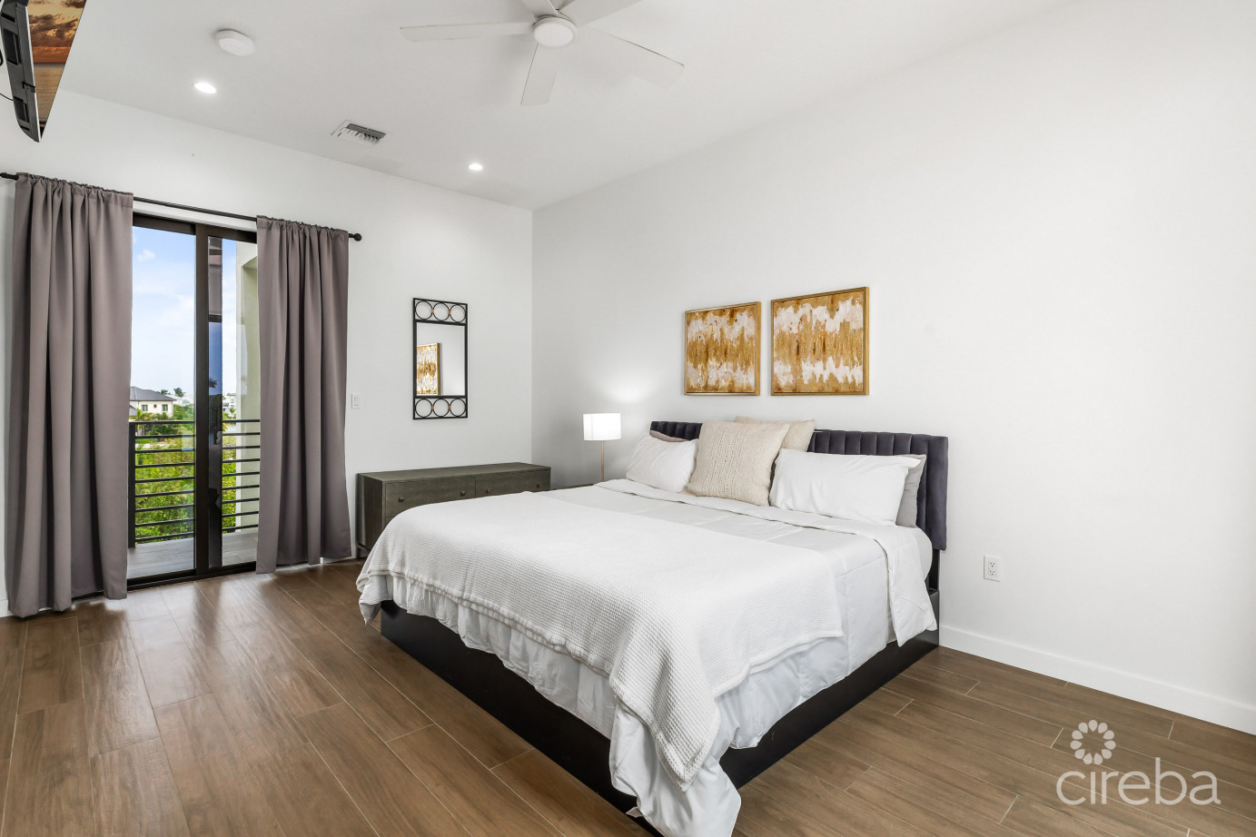 Allure 10, Waterfront Condo