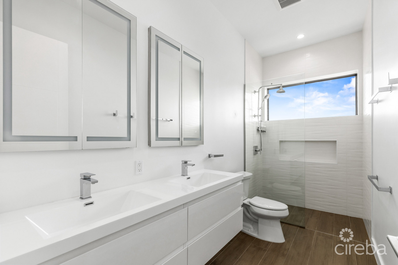 Allure 10, Waterfront Condo