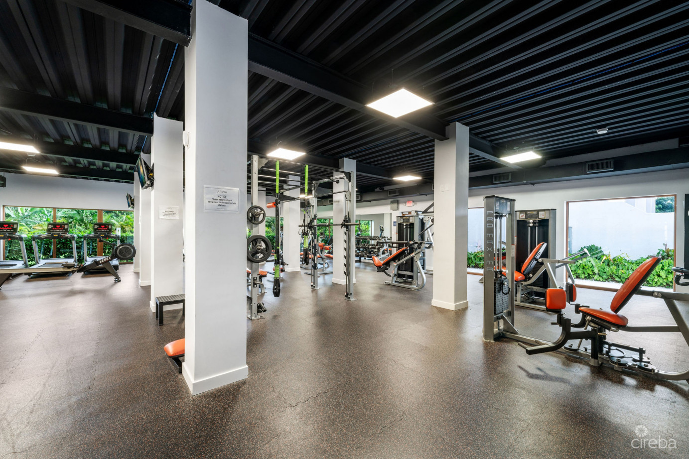 Arvia 3-bedroom Canal Front Unit With Dock