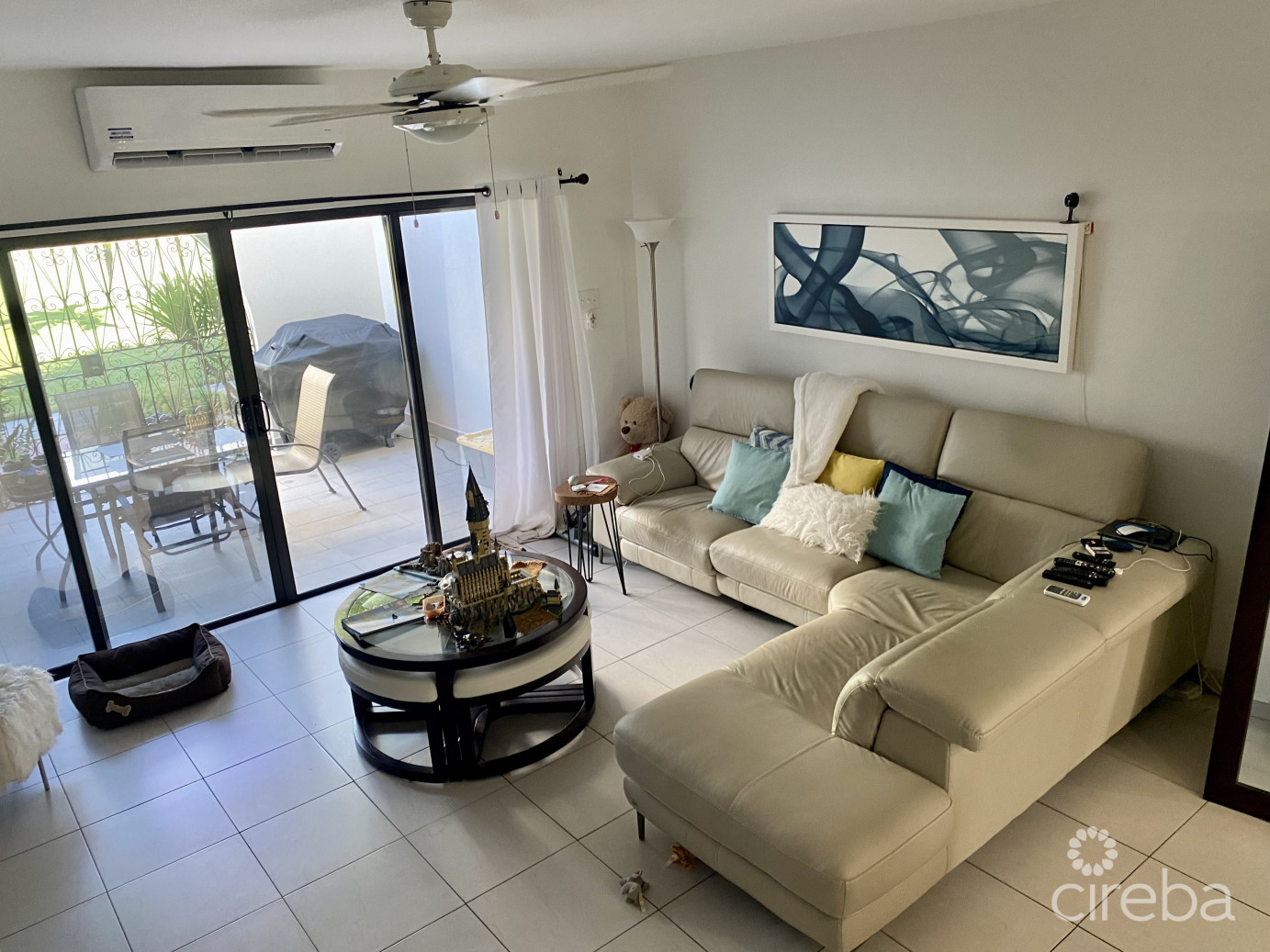 Lime Tree Bay Townhouse 2 Bed Freehold! Smb Corridor