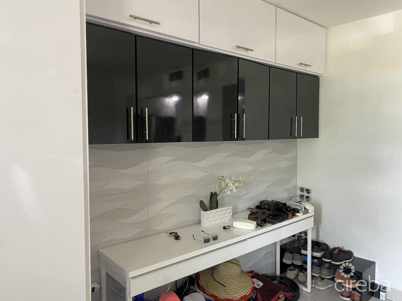 Lime Tree Bay Townhouse 2 Bed Freehold! Smb Corridor