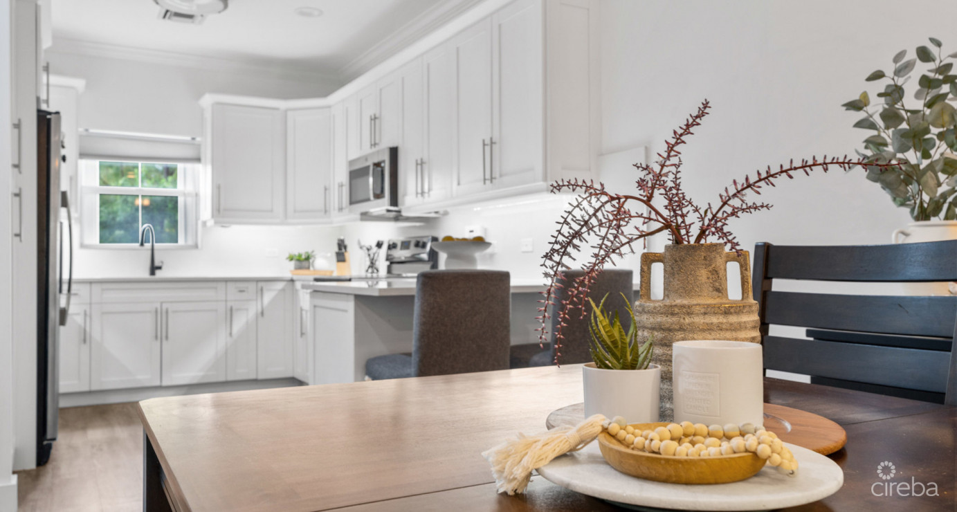 7 Snug Harbour Villas  Updated 2-bed, 2.5-bath In A Prime Seven Mile Beach Corridor Community