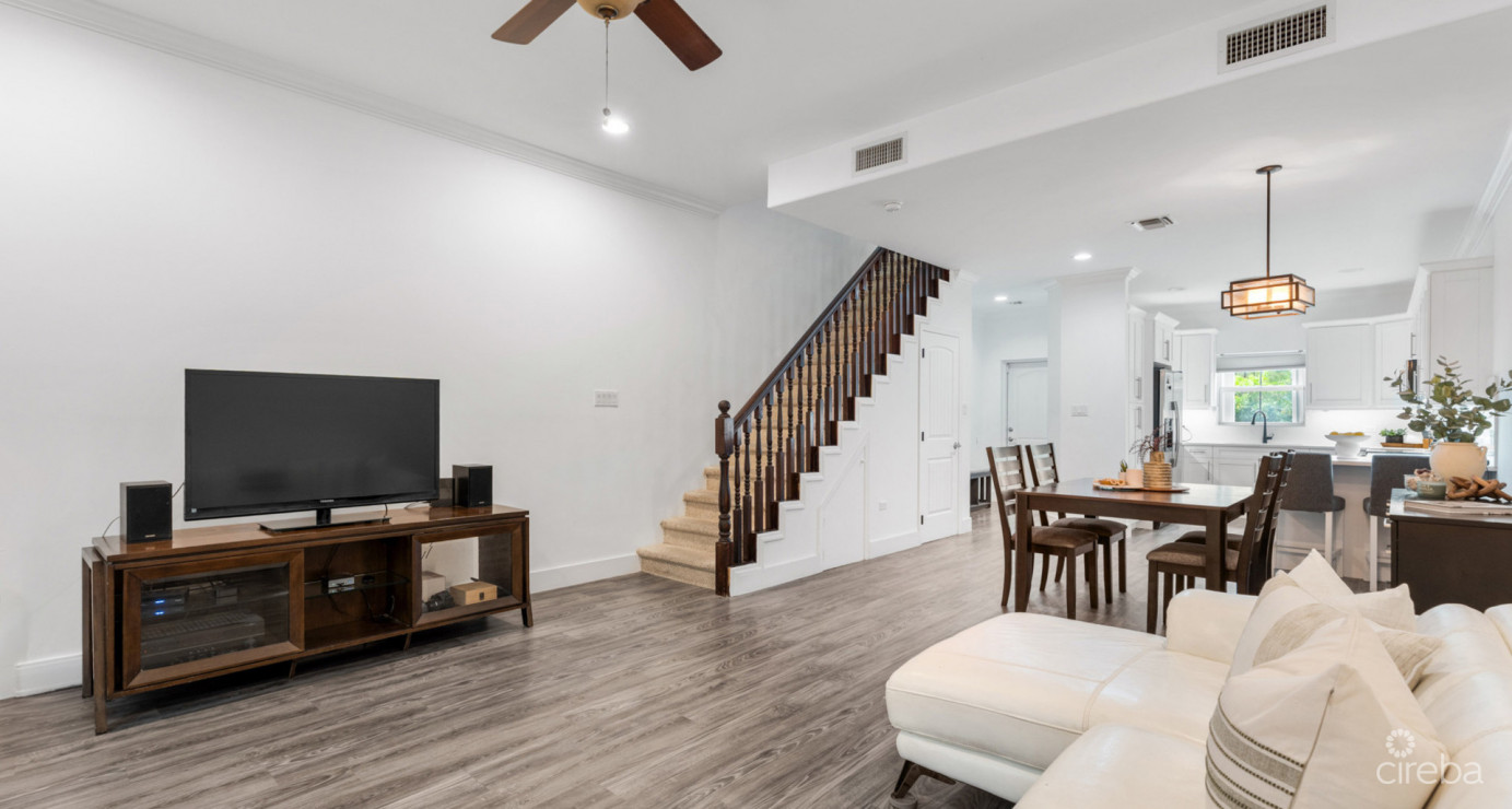 7 Snug Harbour Villas  Updated 2-bed, 2.5-bath In A Prime Seven Mile Beach Corridor Community