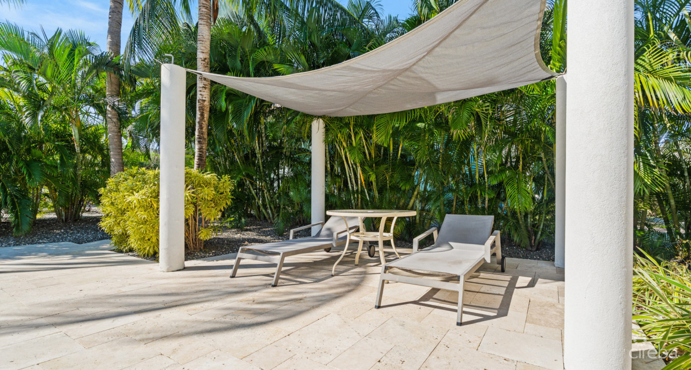 7 Snug Harbour Villas  Updated 2-bed, 2.5-bath In A Prime Seven Mile Beach Corridor Community