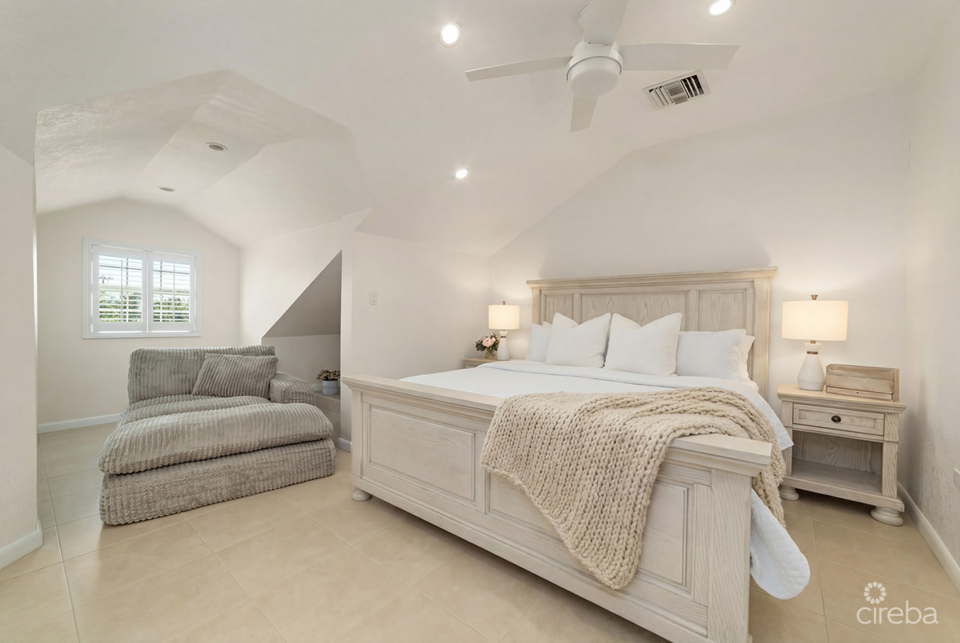 Fully Remodeled 3 Bedroom Townhome In Park Trace