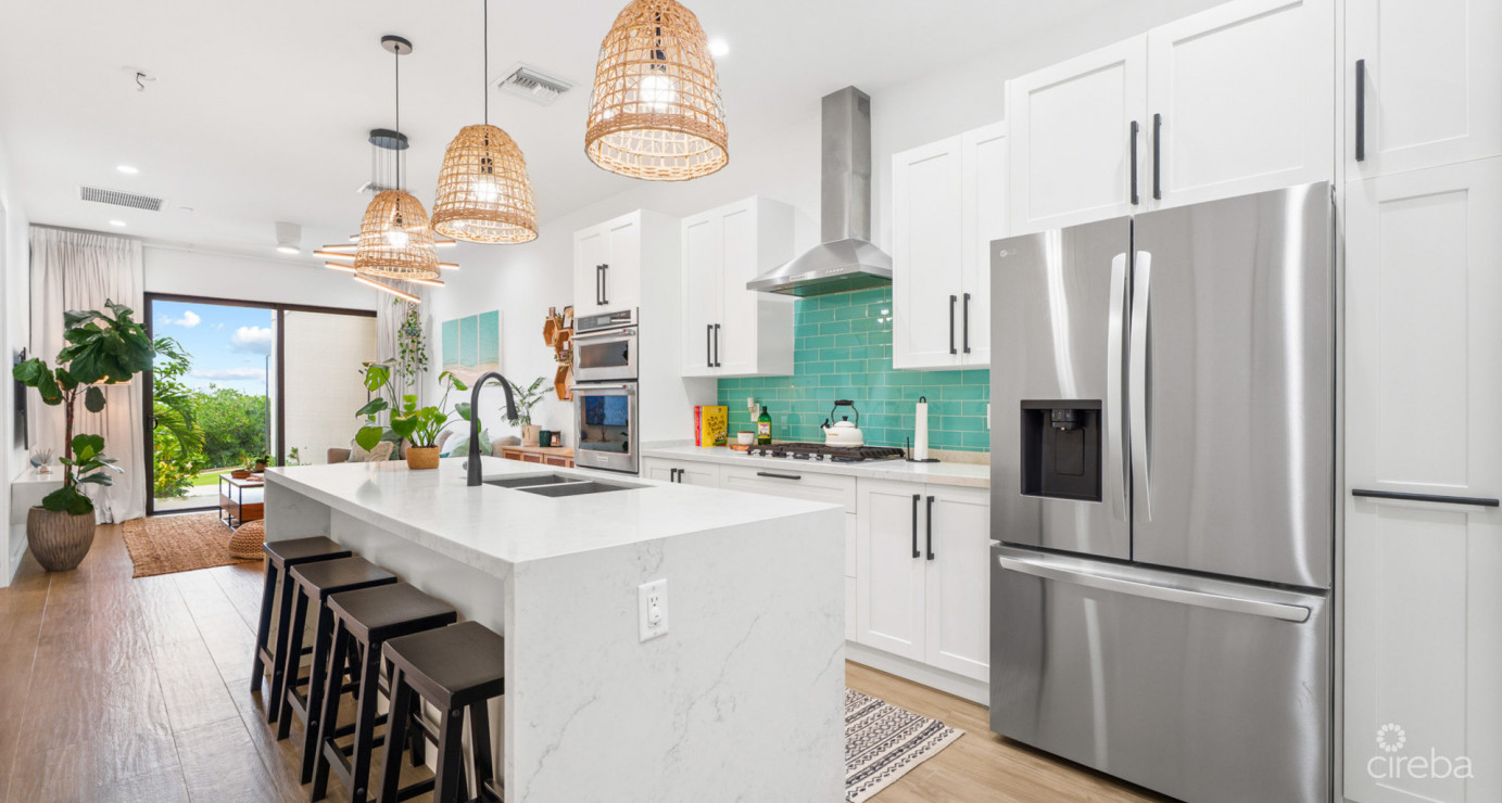 23 Allure  Exceptional Waterfront 2-bed Unit With A Highly Modified Layout