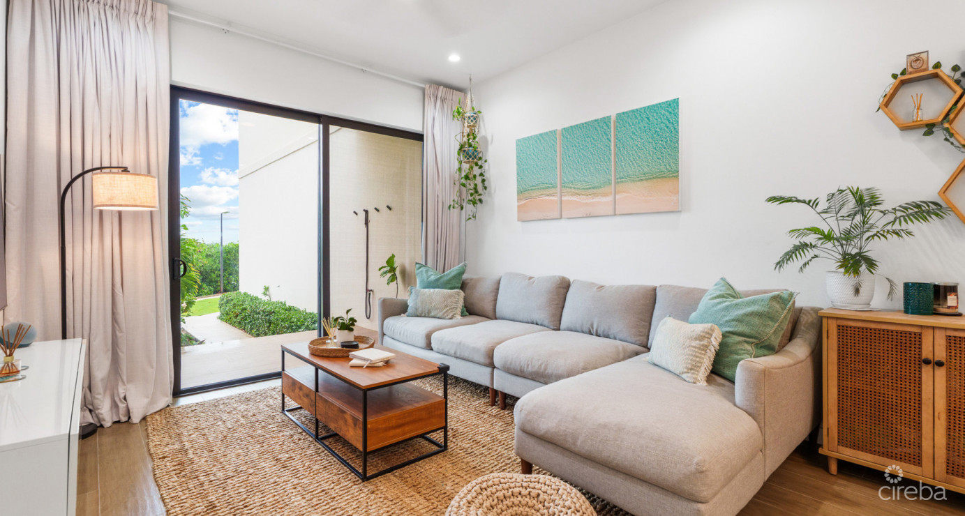 23 Allure  Exceptional Waterfront 2-bed Unit With A Highly Modified Layout