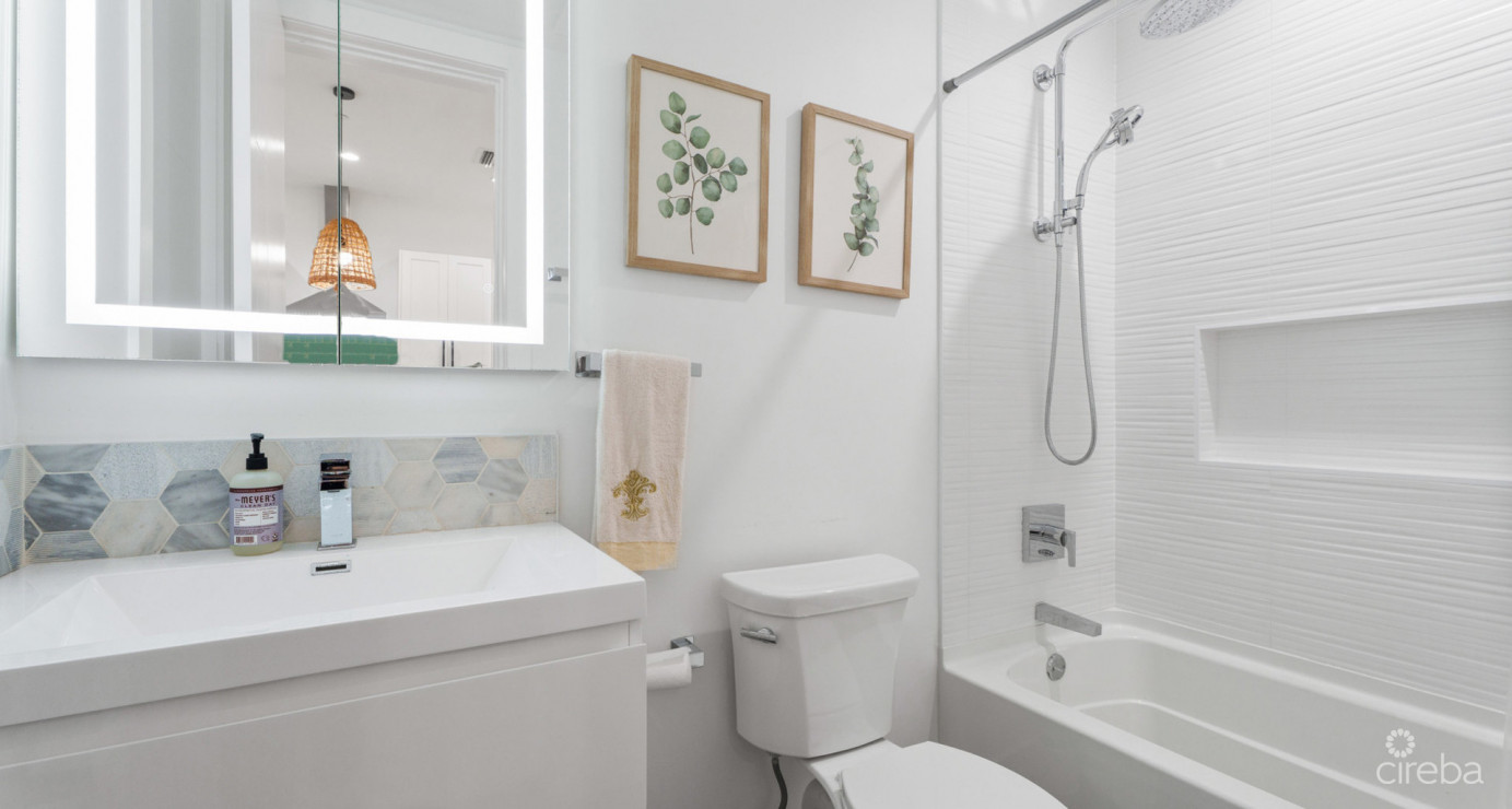 23 Allure  Exceptional Waterfront 2-bed Unit With A Highly Modified Layout