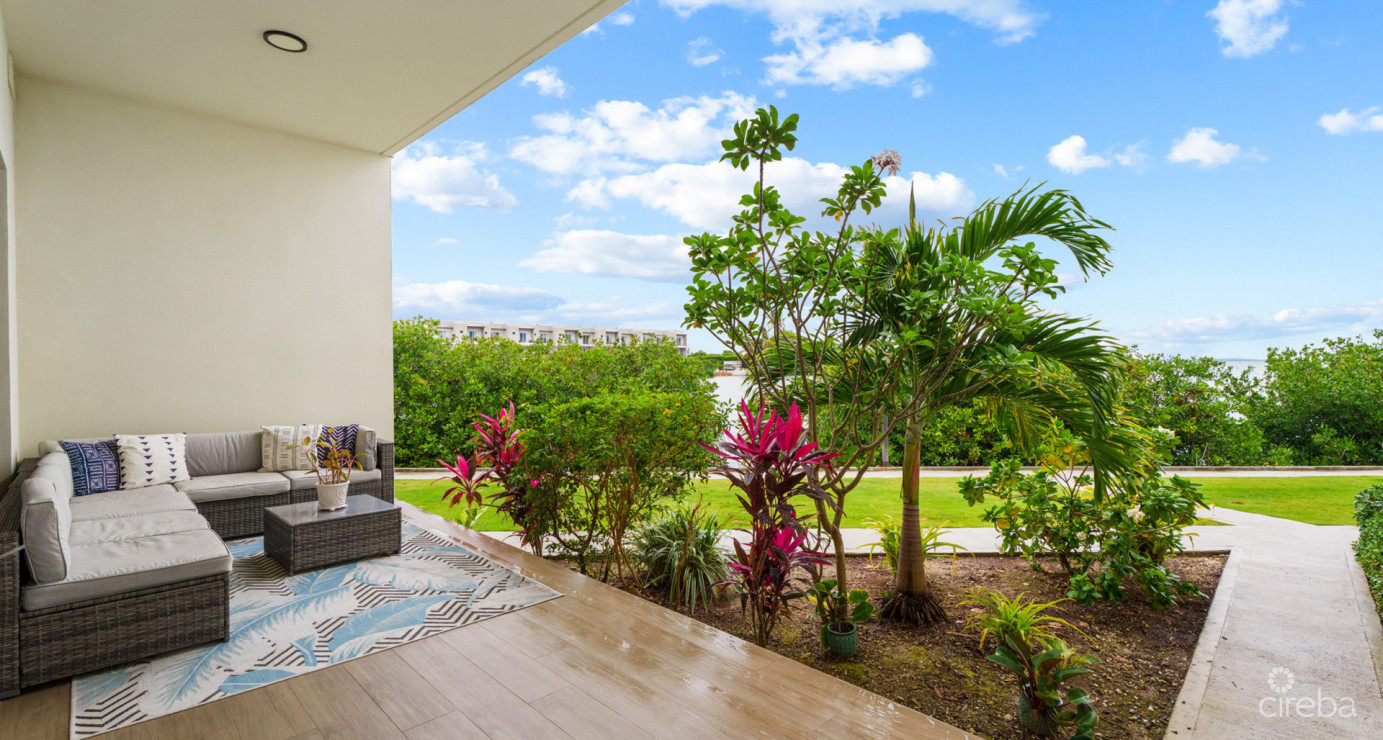 23 Allure  Exceptional Waterfront 2-bed Unit With A Highly Modified Layout