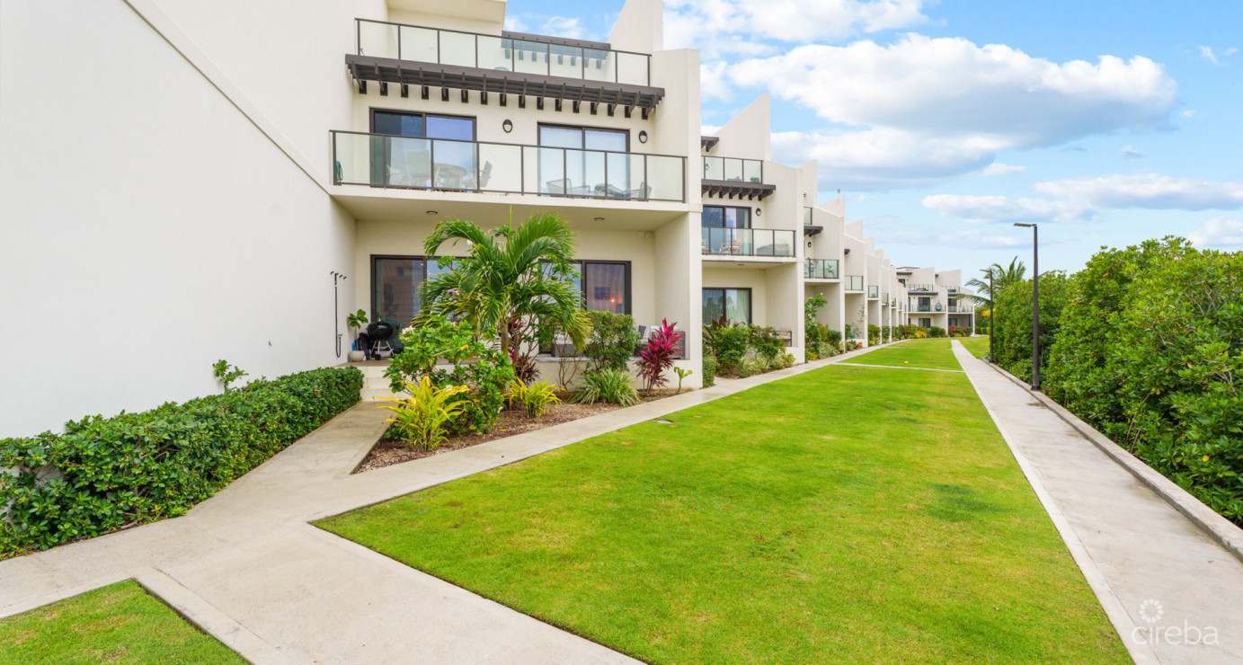 23 Allure  Exceptional Waterfront 2-bed Unit With A Highly Modified Layout