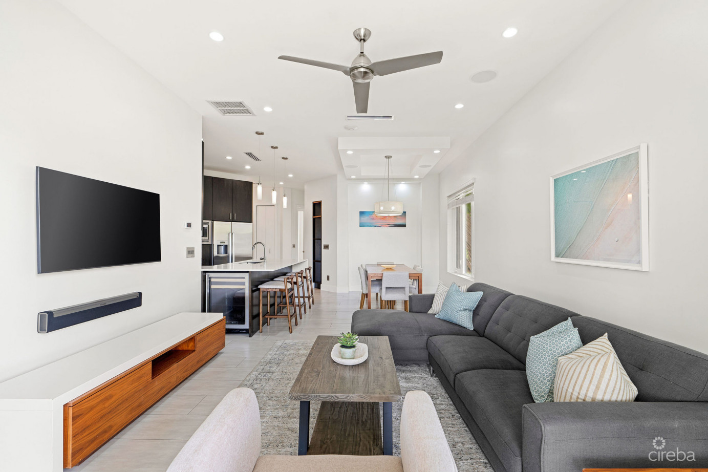 Cypress Pointe North 101 - Canal Front Crystal Harbour