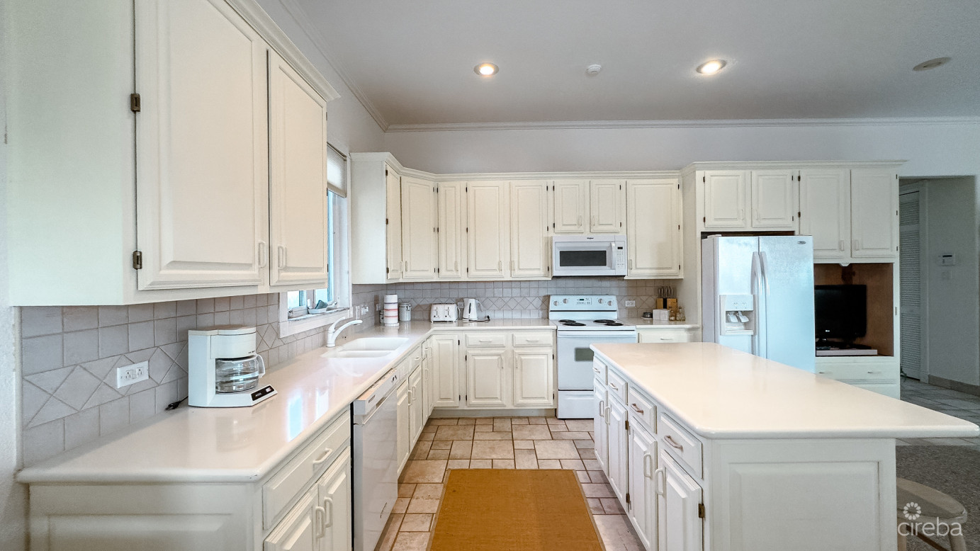 Yacht Club Canal Front Home