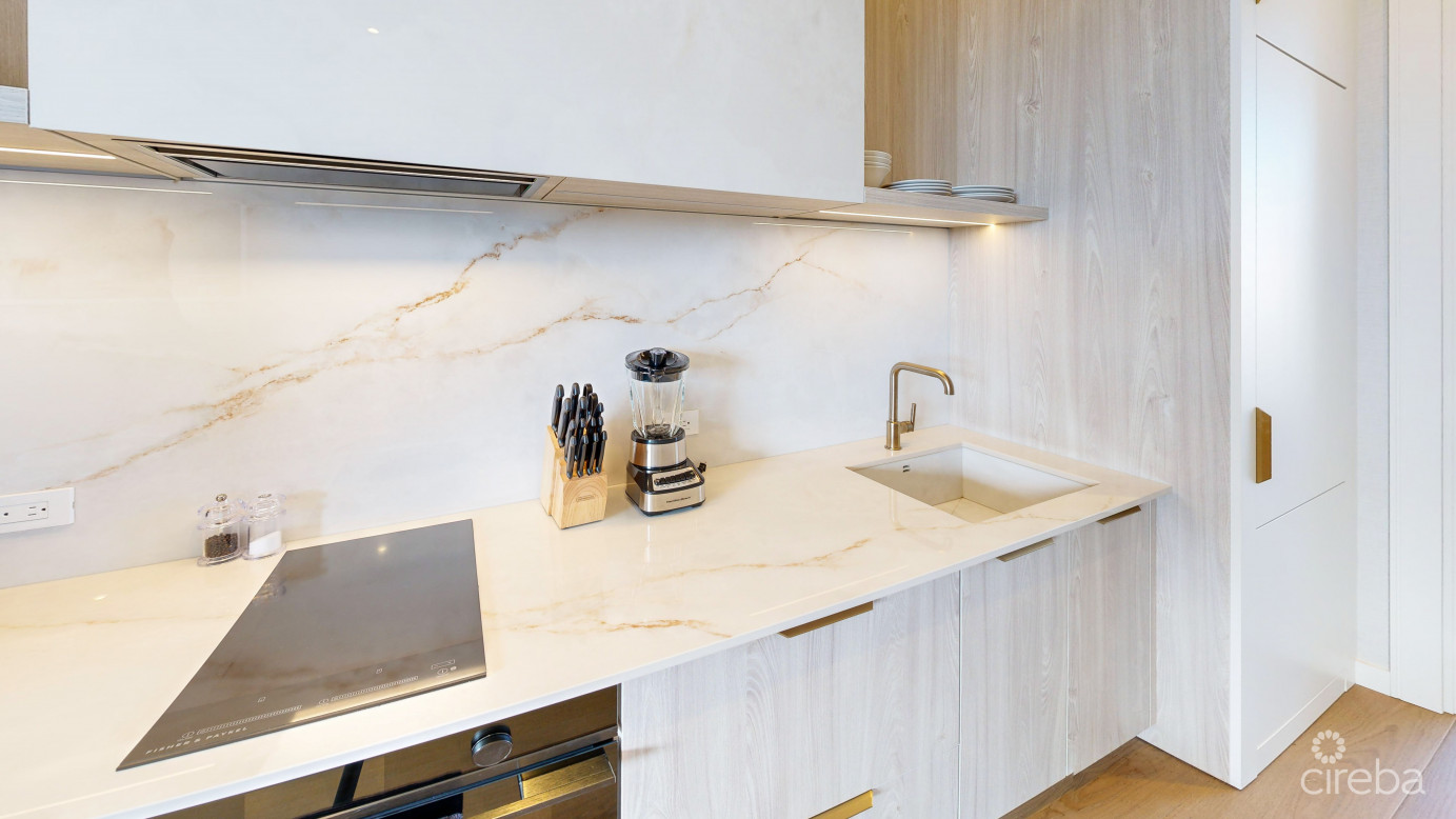 Third Floor Short Term Rental - Grove Too