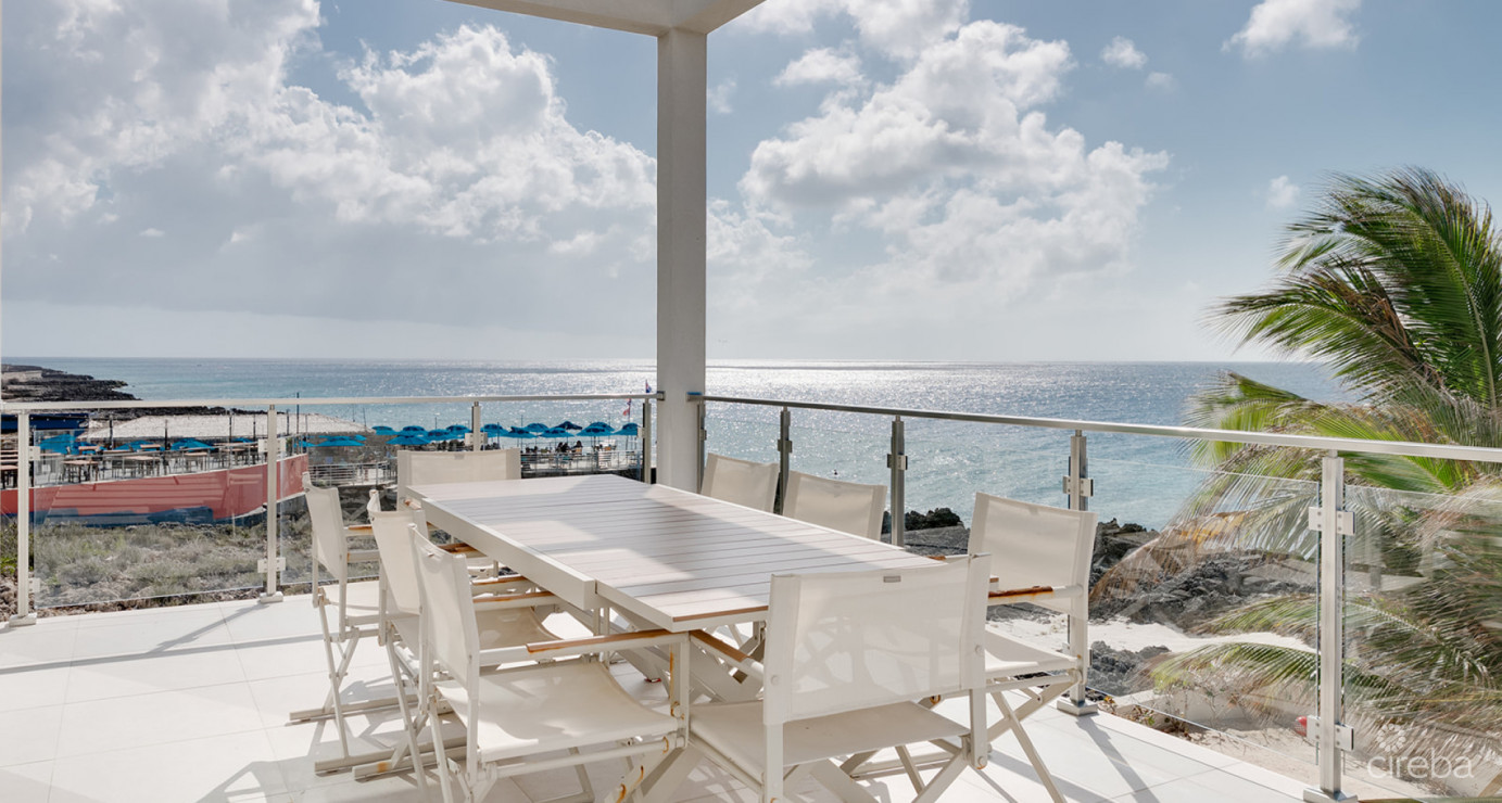 Oceanfront Penthouse- Stunning New 3 Bed- Sunset Point