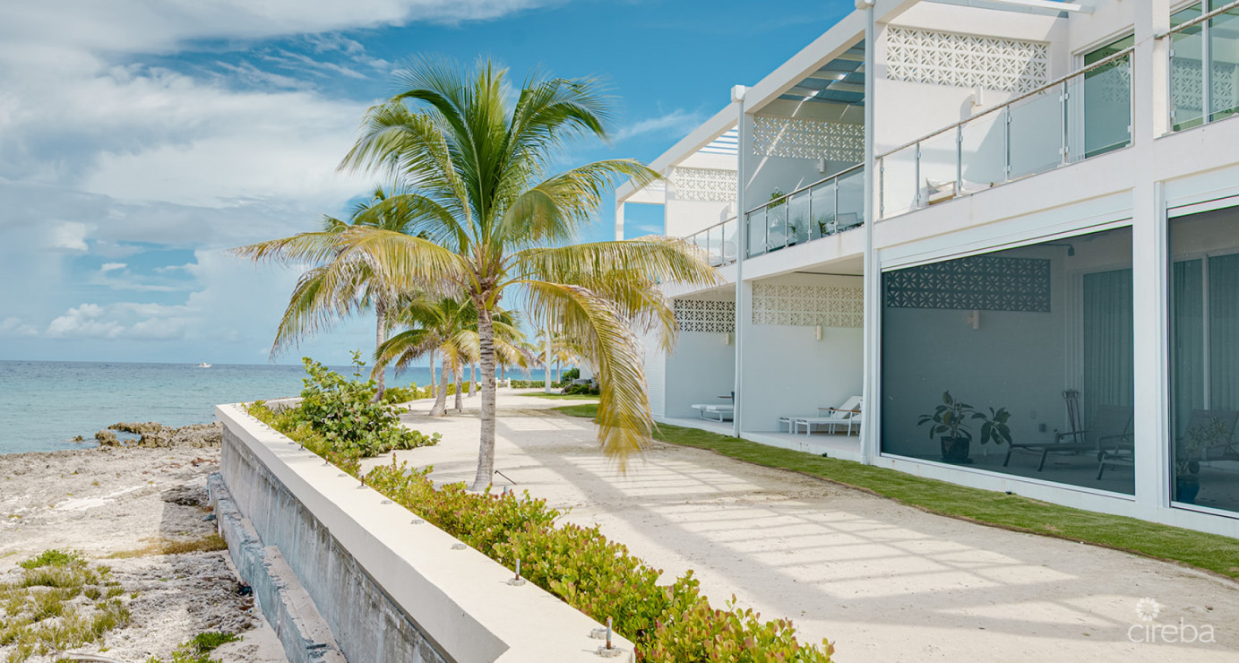 Oceanfront Penthouse- Stunning New 3 Bed- Sunset Point