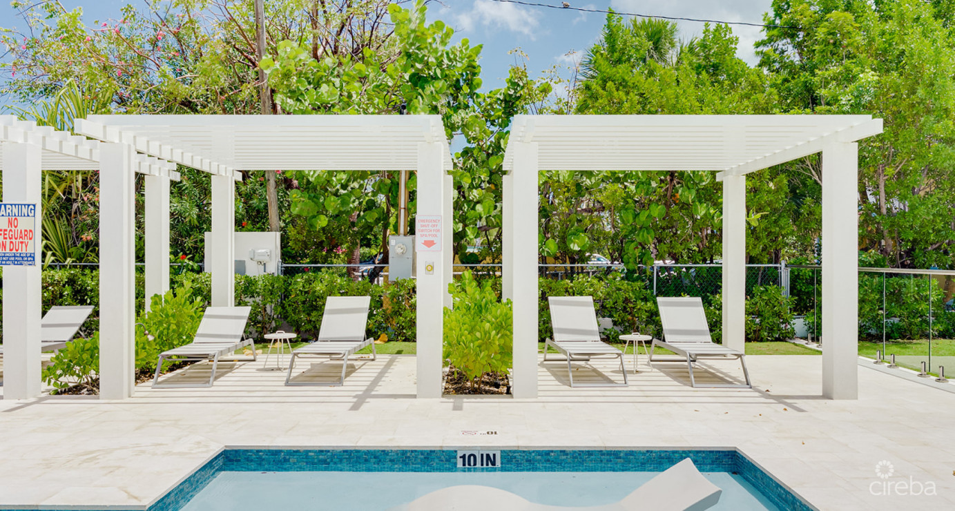 Oceanfront Penthouse- Stunning New 3 Bed- Sunset Point