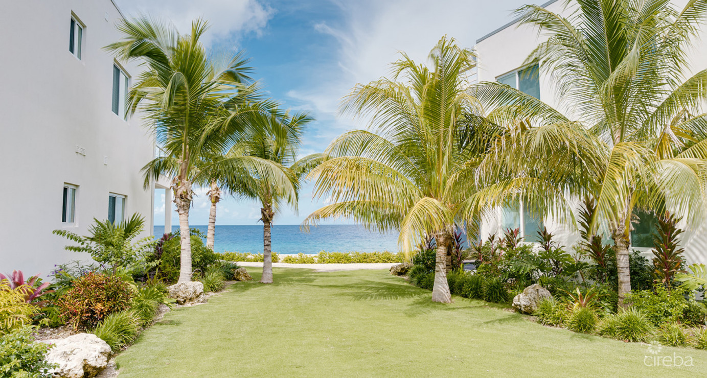 Oceanfront Penthouse- Stunning New 3 Bed- Sunset Point