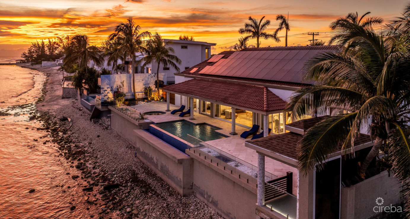 Villa D'este - Stunning Seafront Home