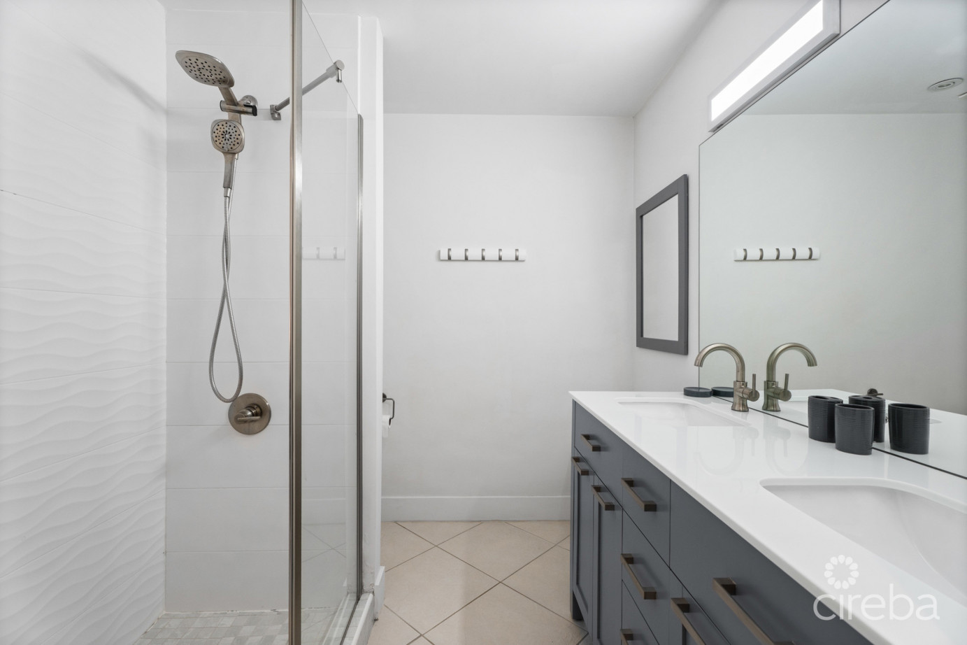 Pirates Lair 10 - South Sound Oceanfront Townhome