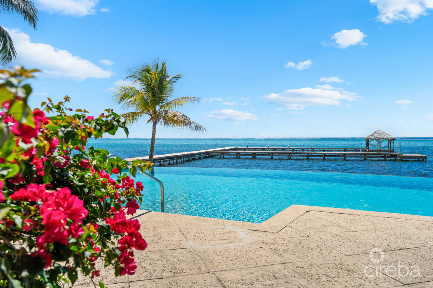 Pirates Lair 10 - South Sound Oceanfront Townhome