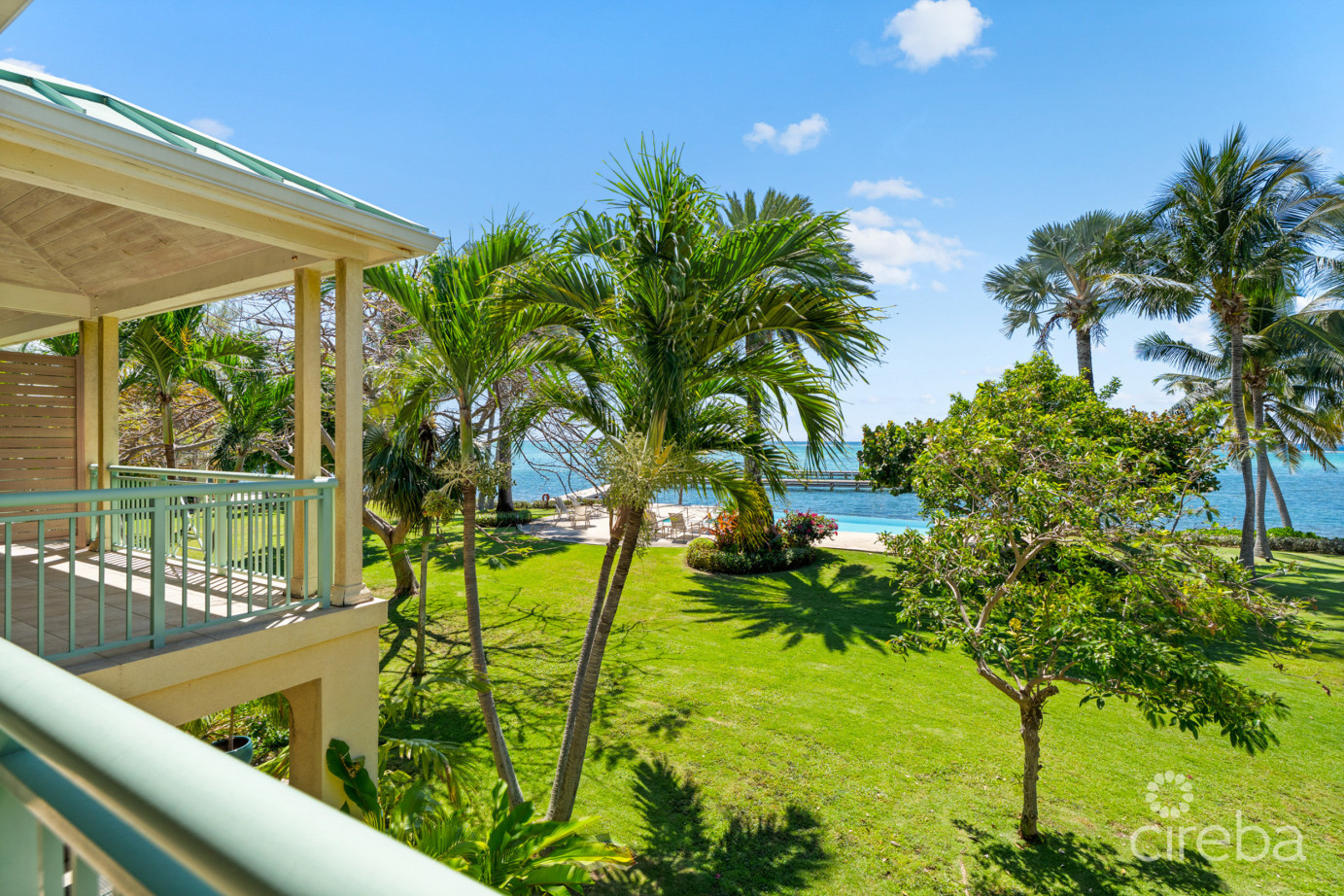 Pirates Lair 10 - South Sound Oceanfront Townhome