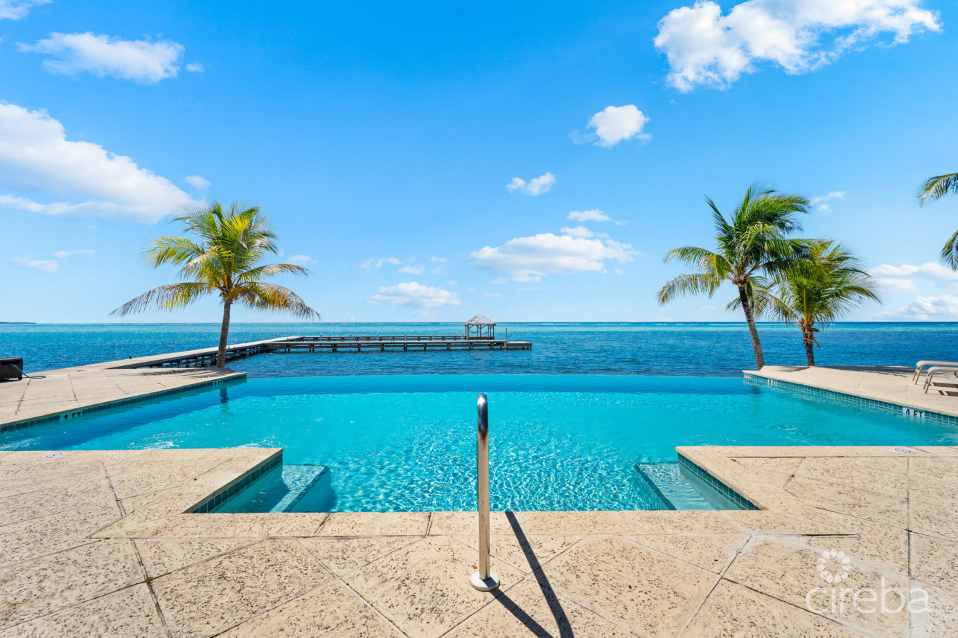 Pirates Lair 10 - South Sound Oceanfront Townhome