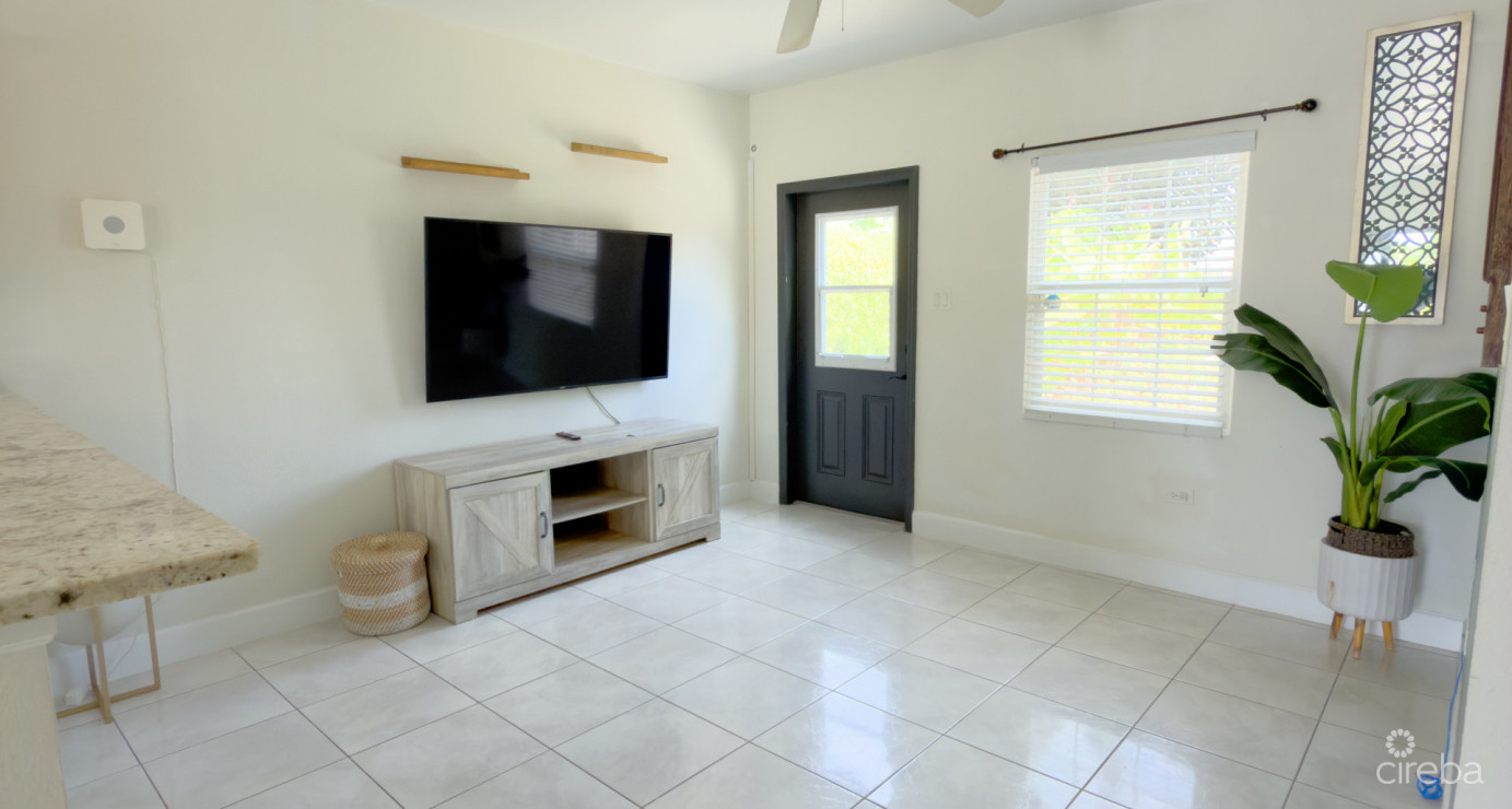 Single Family Home Larva Dr, Savannah 2bed/2bath