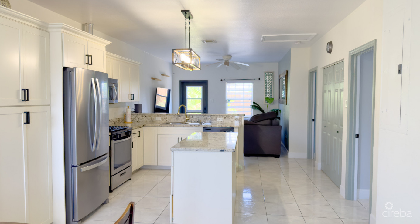 Single Family Home Larva Dr, Savannah 2bed/2bath