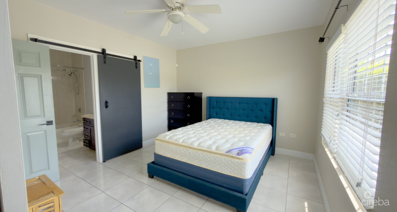 Single Family Home Larva Dr, Savannah 2bed/2bath