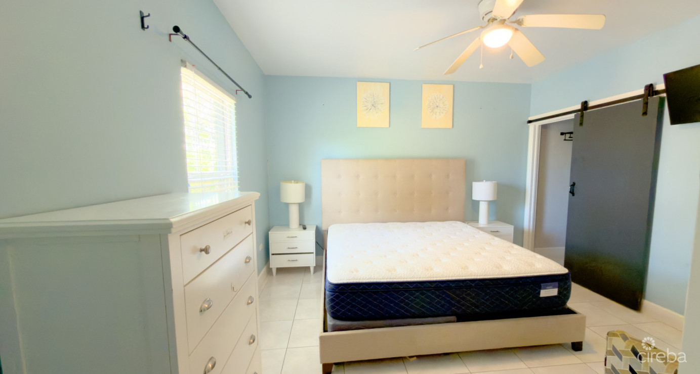 Single Family Home Larva Dr, Savannah 2bed/2bath