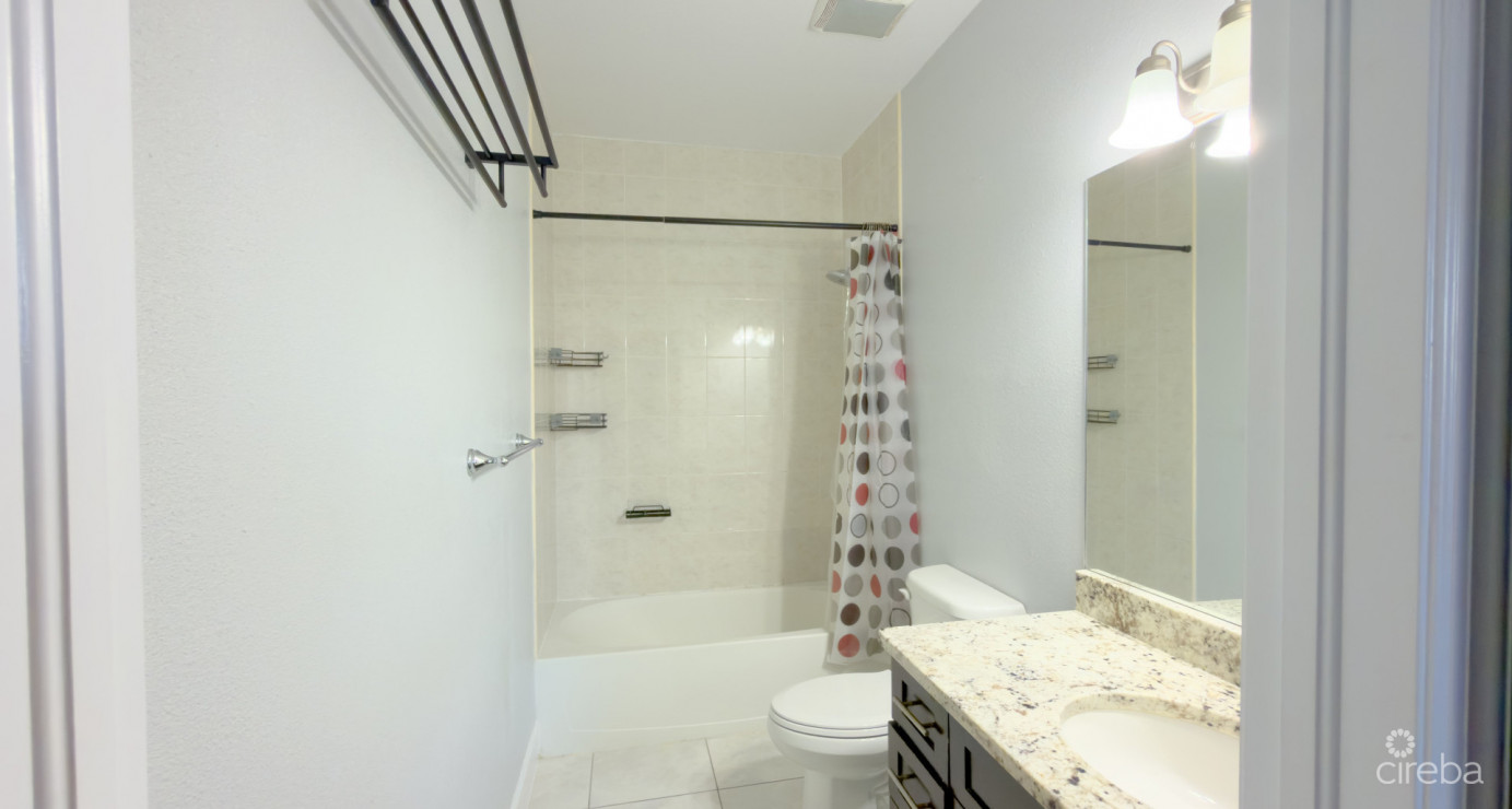 Single Family Home Larva Dr, Savannah 2bed/2bath