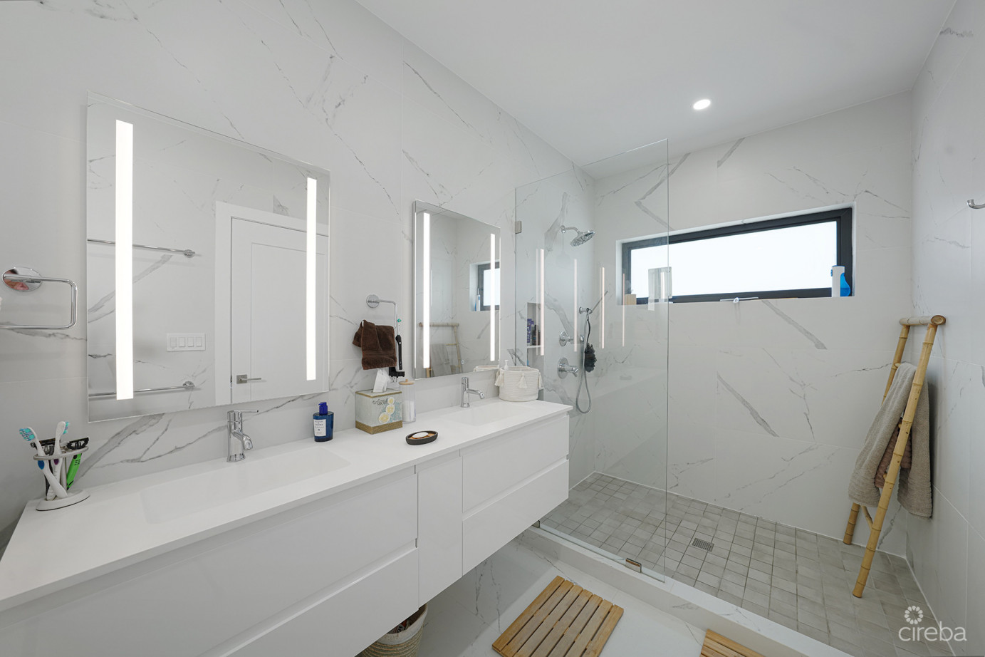 Salt Air Townhome End Unit 4 Bed