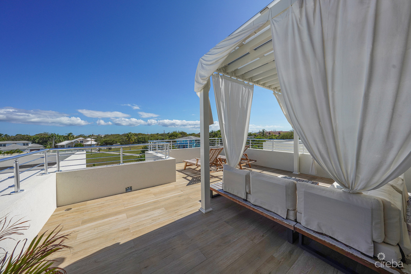 Salt Air Townhome End Unit 4 Bed