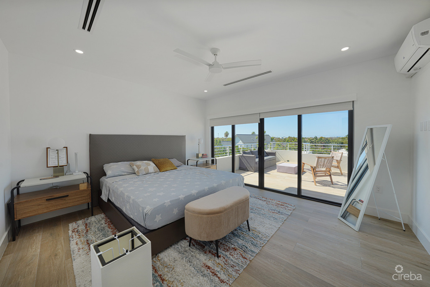 Salt Air Townhome End Unit 4 Bed