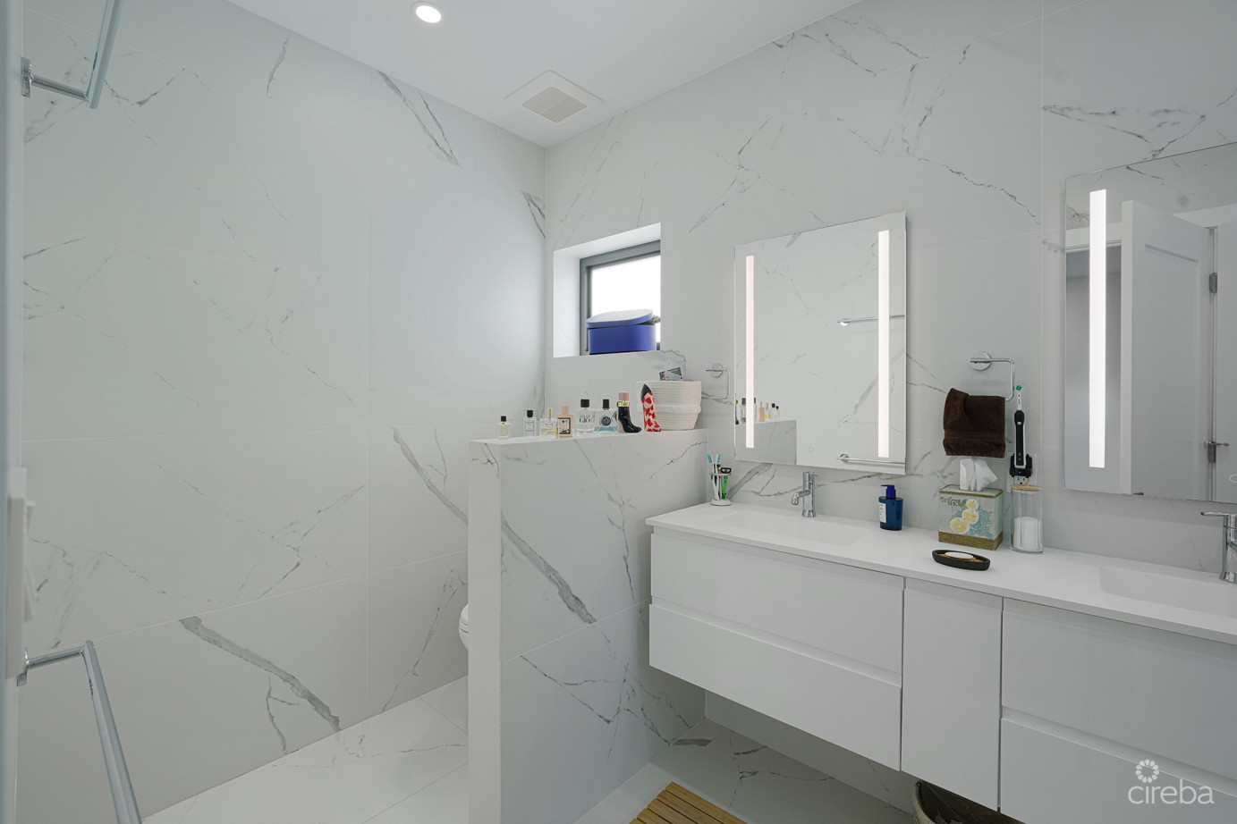 Salt Air Townhome End Unit 4 Bed