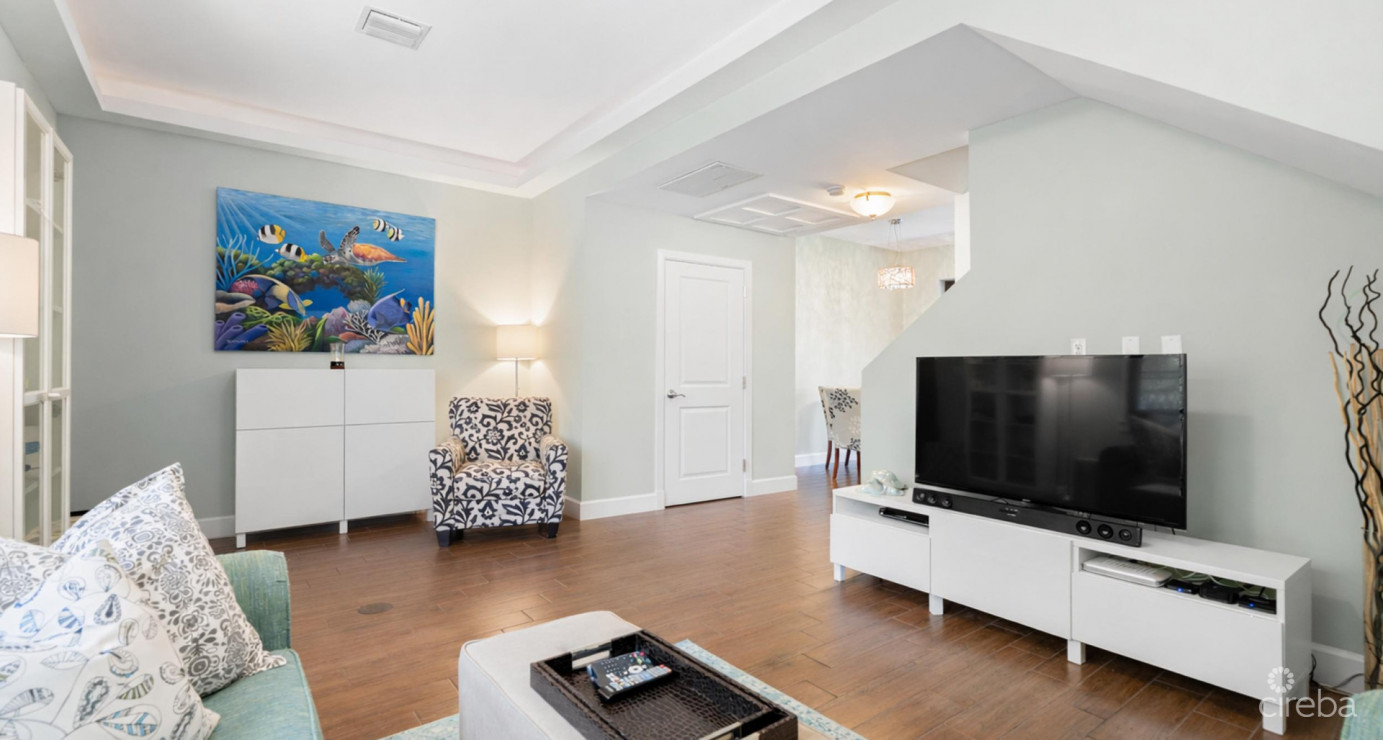 107 San Sebastian- Exceptional, Large 2-bed Condo In Sought-after South Sound Location