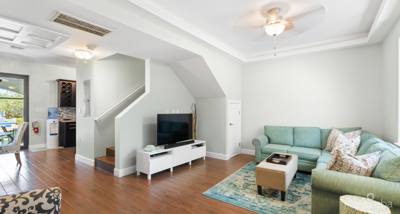 107 San Sebastian- Exceptional, Large 2-bed Condo In Sought-after South Sound Location