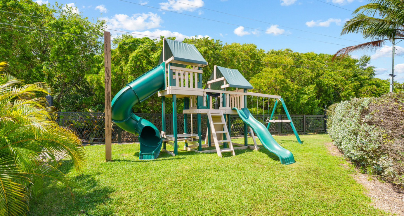 107 San Sebastian- Exceptional, Large 2-bed Condo In Sought-after South Sound Location