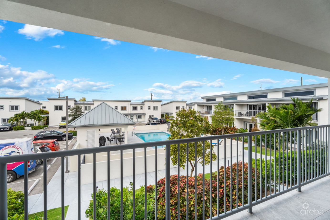 Never Rented Top Floor 1-bed Downtown Reach