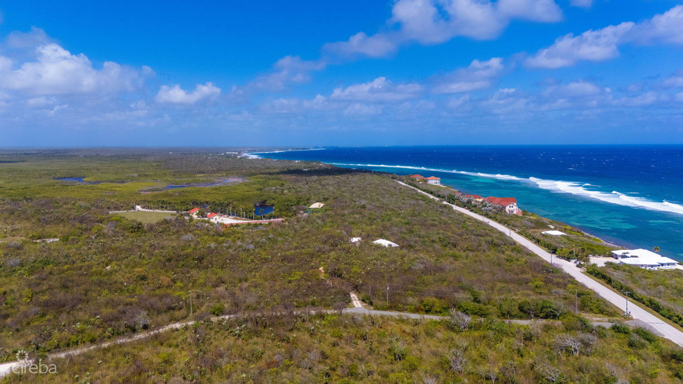 Elevated 11.43-acre Parcel In East End