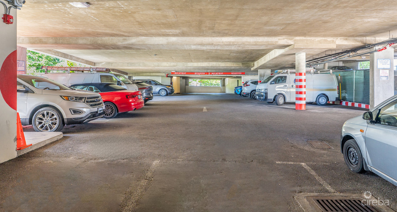 Piccadilly Centre And Parking Garage