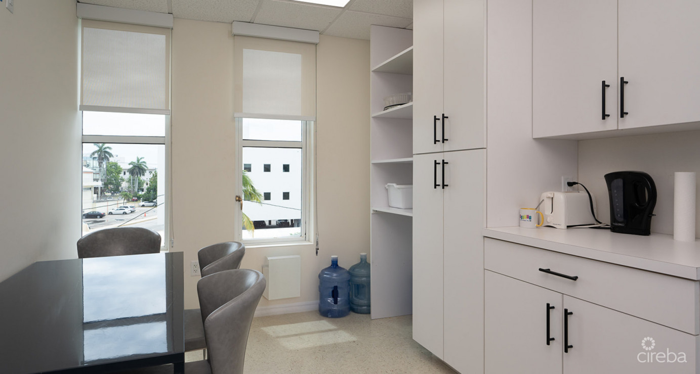 Piccadilly Centre And Parking Garage