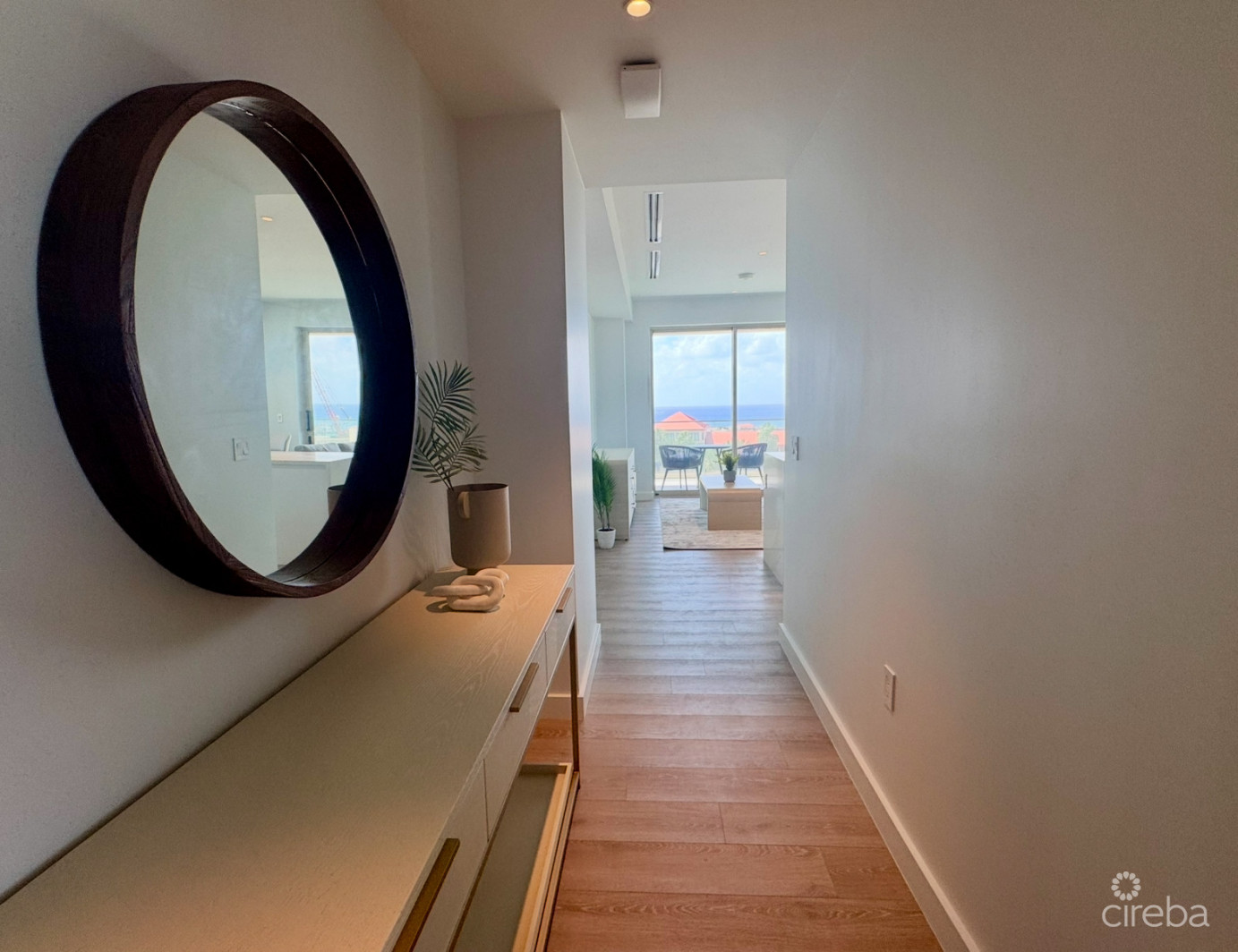 Onegt 501 - Front-row Ocean View 2-bed Residence