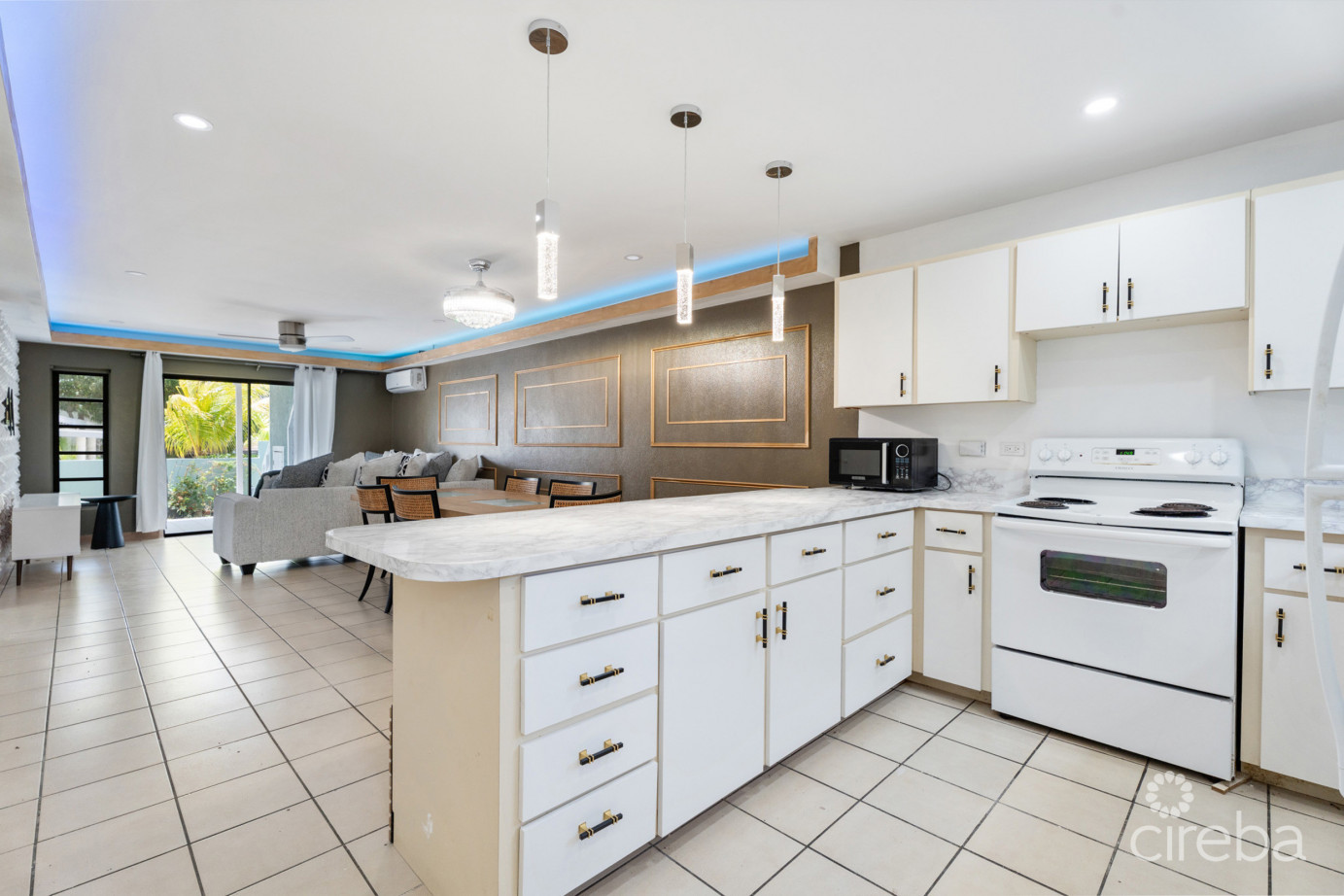 2-bedroom Bramblewood Apartment - West Bay