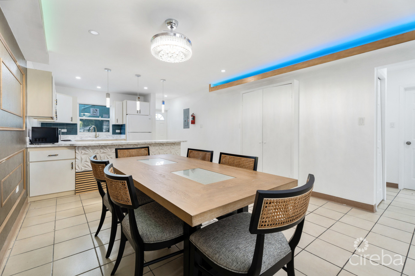 2-bedroom Bramblewood Apartment - West Bay