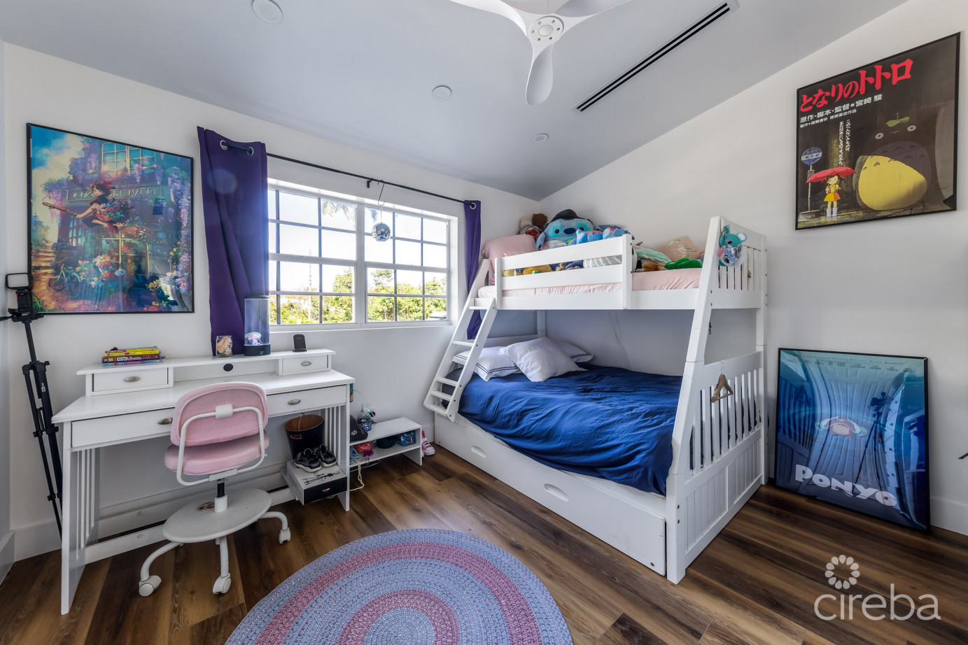 #6 Lakeshore Villas / 2 Bed Plus Den / 3 Bath