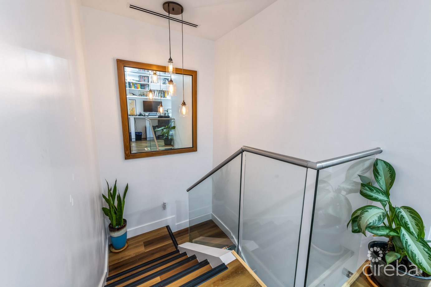 #6 Lakeshore Villas / 2 Bed Plus Den / 3 Bath