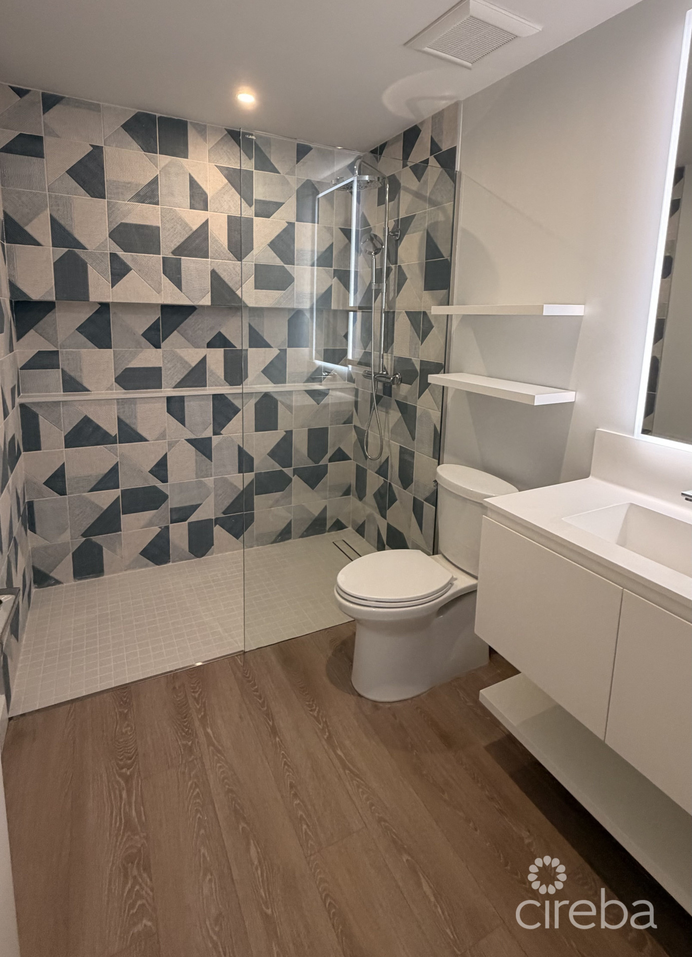 One Gt  -  Move In Now! Amazing Nw Views Priced For Quick Sale.