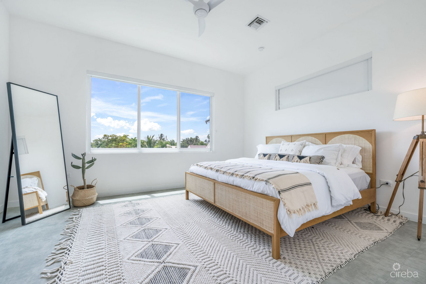 7 Mile Corridor Townhome - Eleven Parc #1